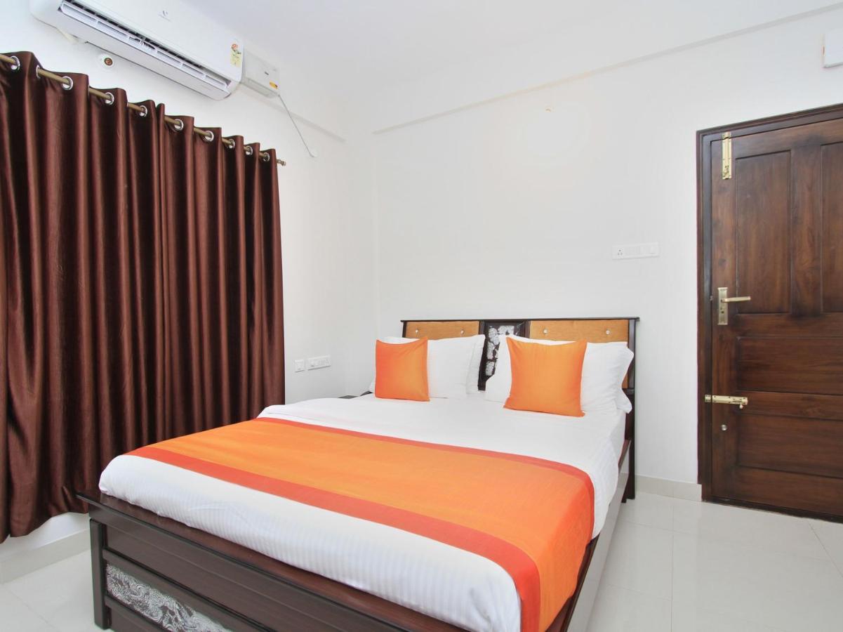 Oyo 12033 Hotel Royal Residence Bengaluru Zewnętrze zdjęcie