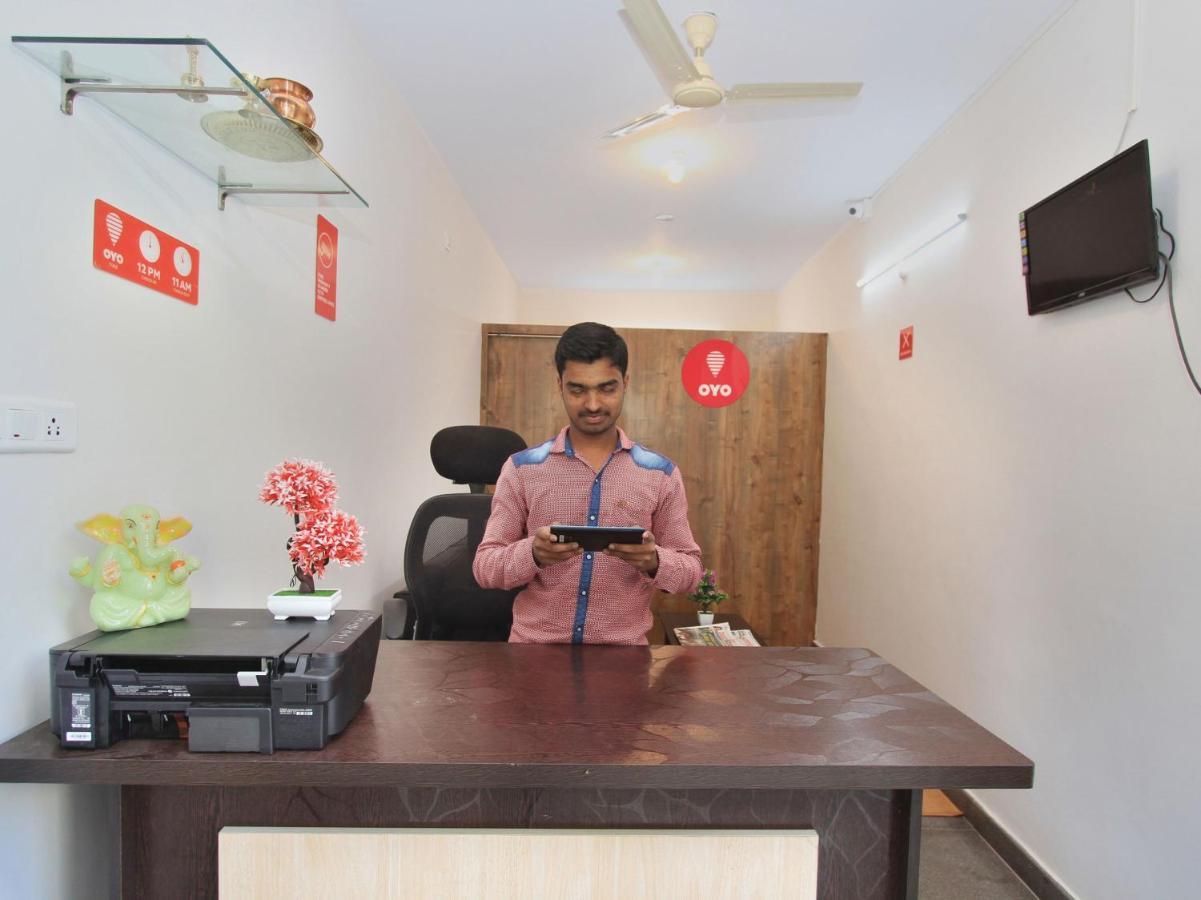Oyo 12033 Hotel Royal Residence Bengaluru Zewnętrze zdjęcie