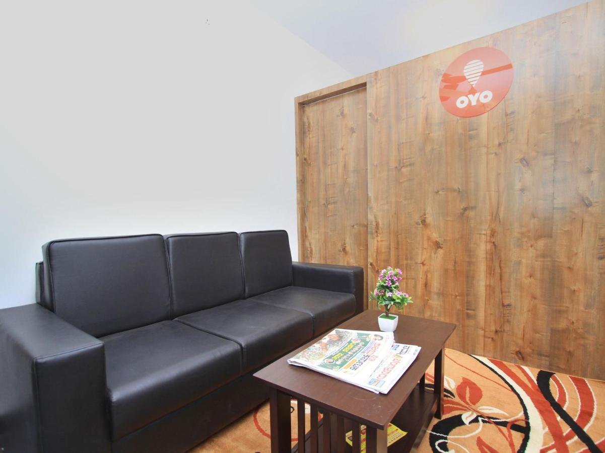 Oyo 12033 Hotel Royal Residence Bengaluru Zewnętrze zdjęcie